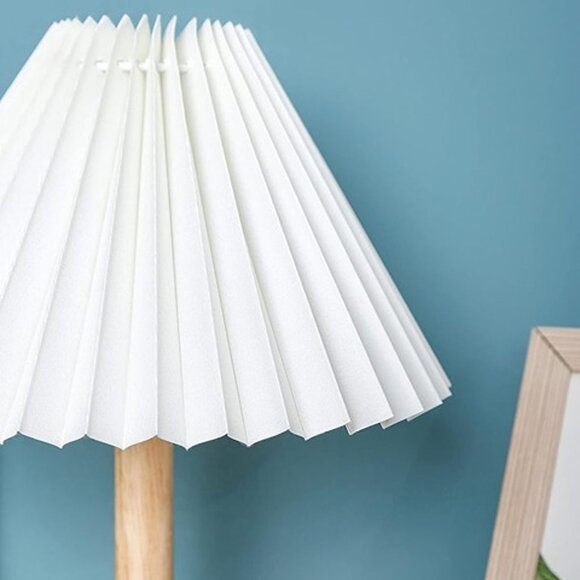 NEW Small Table Lamp, Bedside Nightstand Mini Lamp for Bedroom Living Room. - Picture 7 of 7